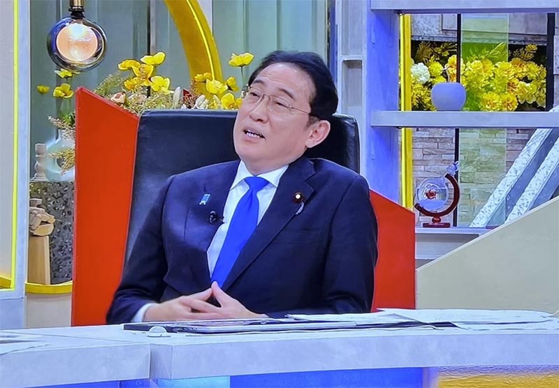テレビ収録の岸田首相