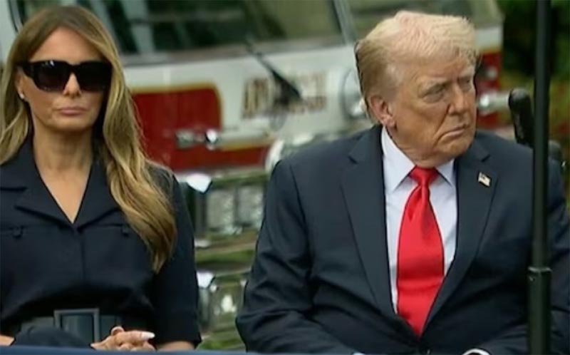 表情がおかしいトランプ大統領