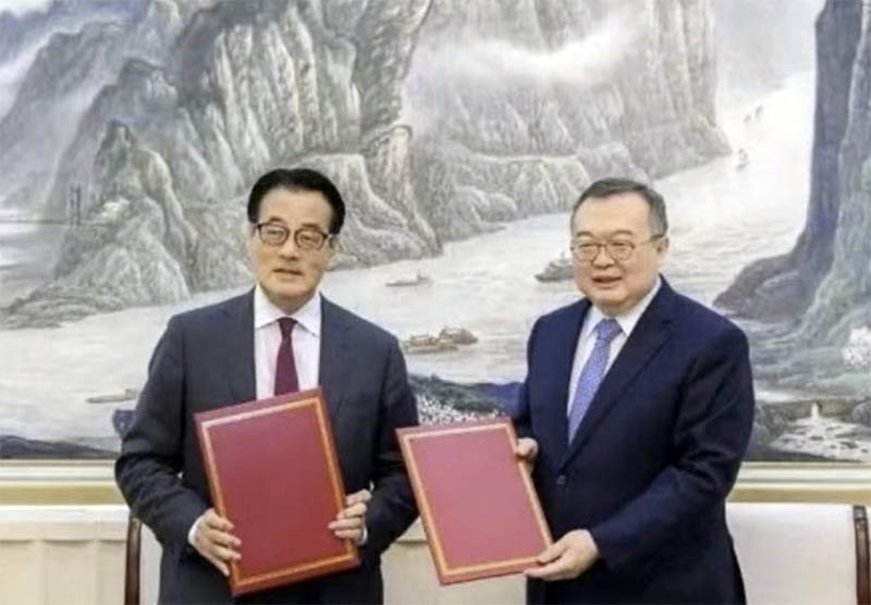 民主党岡田議員は中国の回し者