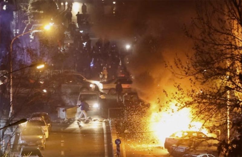 イラン死者数1万②千人という数字