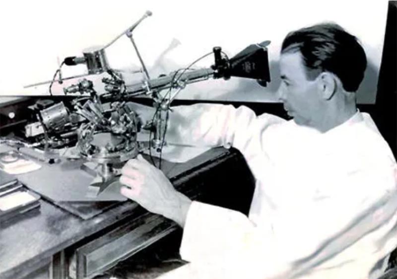 プロジェクト・ジェネシス