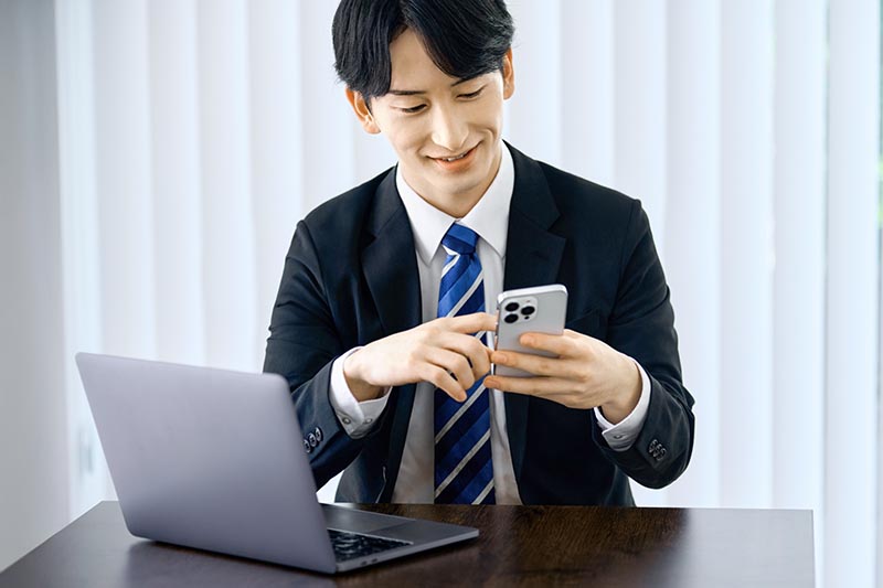 パソコンよりスマホ