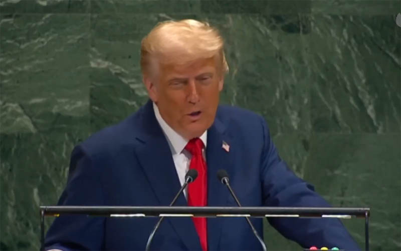 異常気象について演説するトランプ