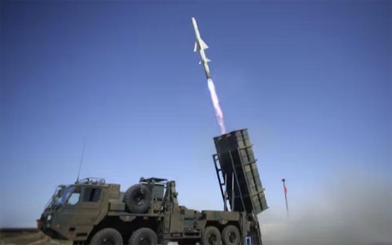 1000km長距離ミサイル